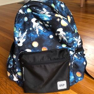Gap kids backpack - space themed